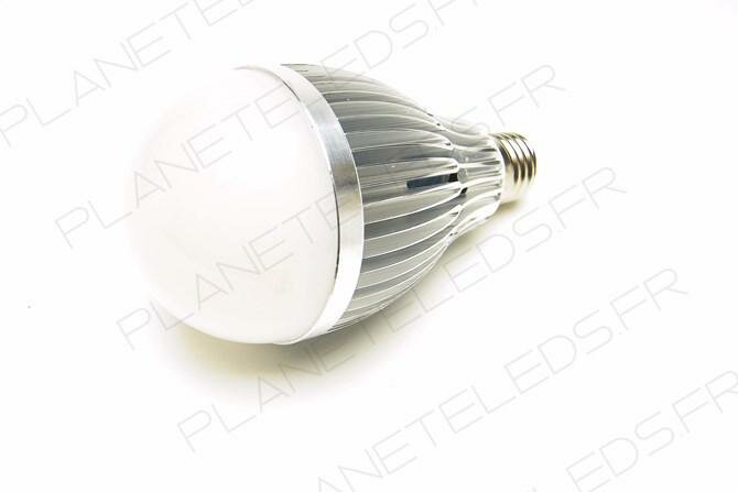 http://www.planeteleds.fr/images/lamp/e27cob12w.jpg