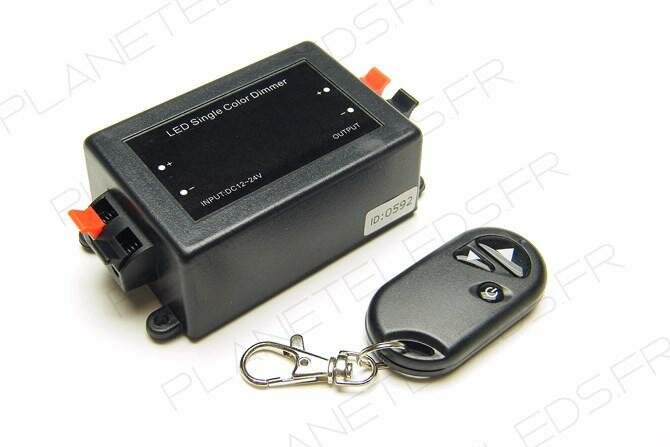 Dimmer 1 Canal pour 12V 8A (Sans Fil)