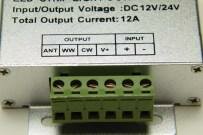 Controleur Bi-Couleur Sans Fils 12A 12V + Télécommande