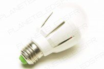 Ampoule LED E27 FIRST Lumière du jour 7W 500Lm